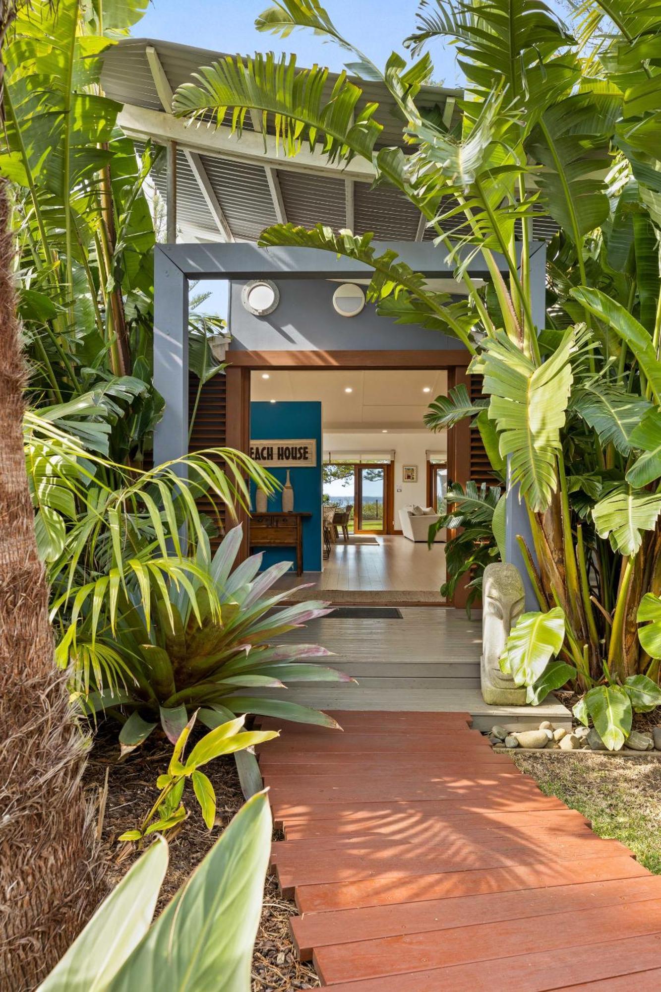 Villa Bali Beach House By Experience Jervis Bay Vincentia Exterior foto